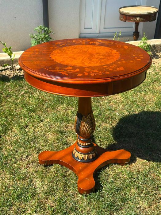 Masă rotundă Biedermeier cu marchetărie florală – lemn furniruit, mobilier vintage de lux
