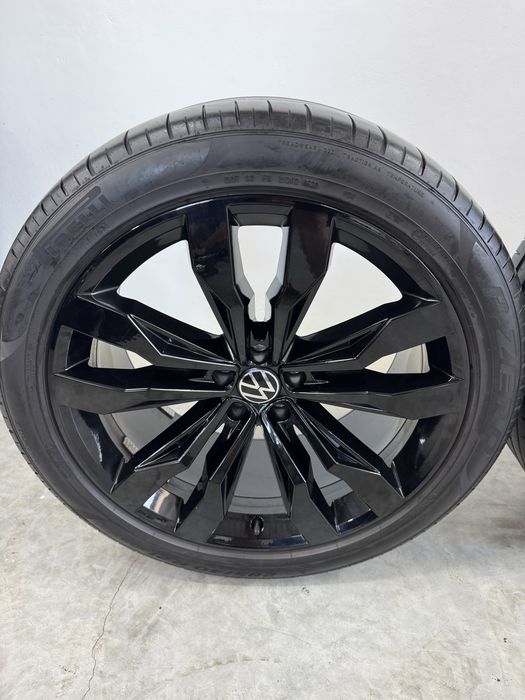 Jante Touareg R21 Originale Suzuka III Pirelli de vara