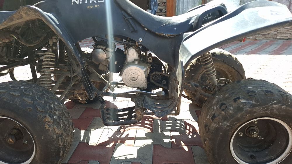 Vând atv 125 cc.