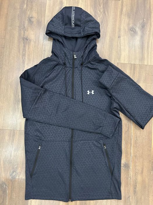 ОРИГИНАЛЕН ЧИСТО НОВ екип на Under Armour