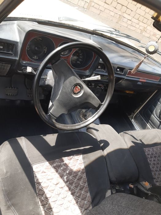 Gaz 2410,yili 1989,rangi qymoq rang sariq,mator va karobka ochilmagan,