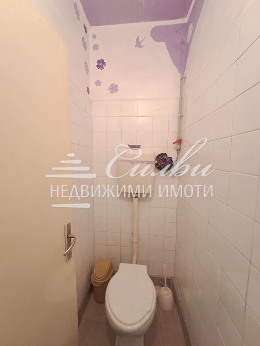 Продава се Тристаен апартамент в Шумен, Добруджански - 76 кв.м за 2013 €/кв.м - Снимка #12