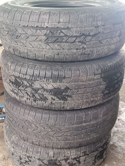 Продам комплект резины