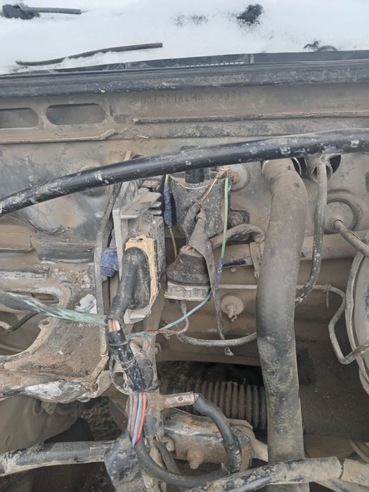 Запчасти по салону ауди 80