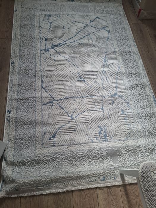 Кілем, кілем дорожкалар сатылады