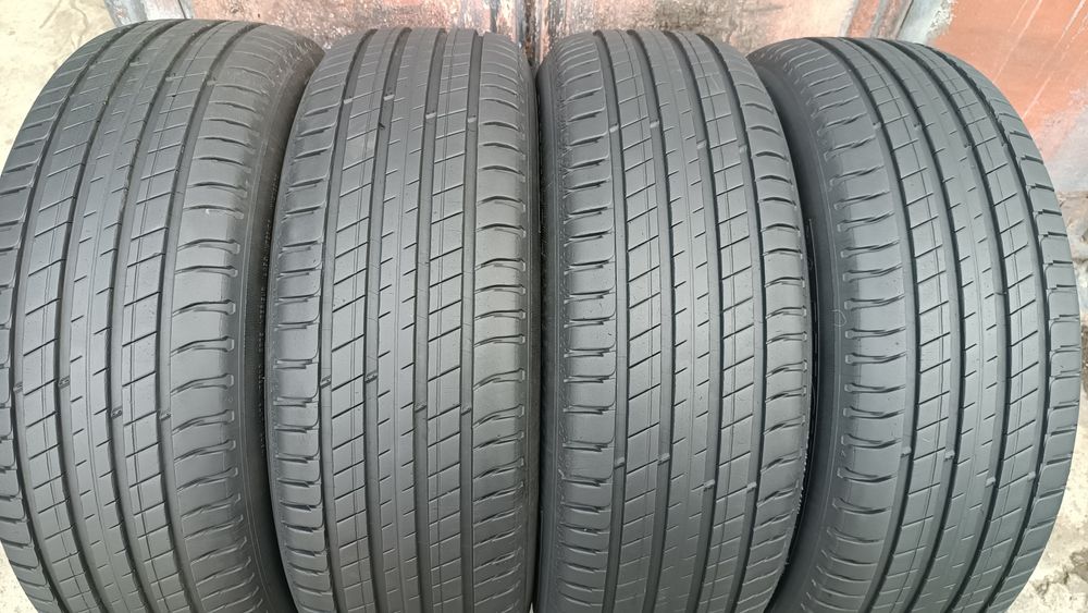 225/65/17 Michelin