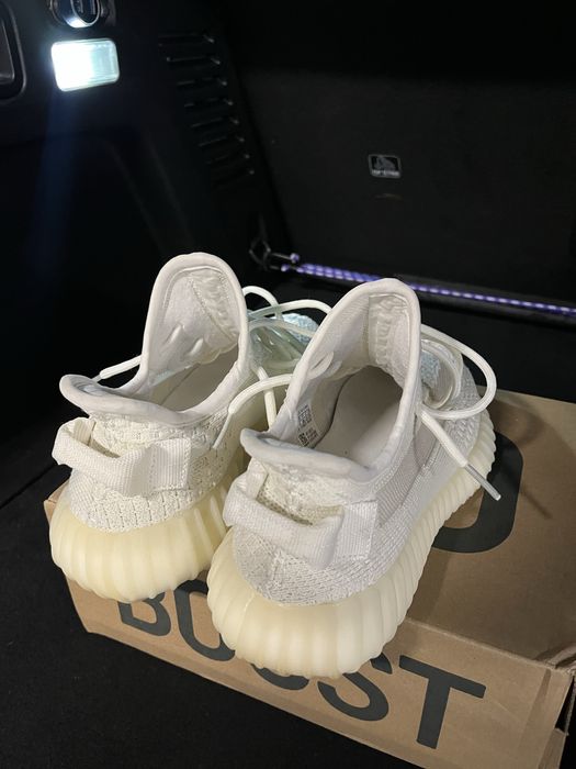 Yeezy bone , marimea 38