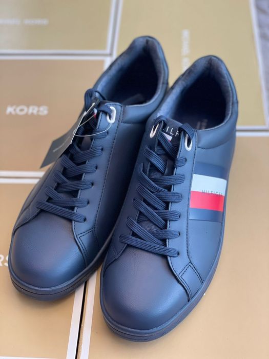 Продам срочно томми оригинал 46 р