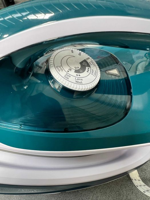 Парна ютия / Парогенератор Tefal Express Essential SV6115 , 2200W