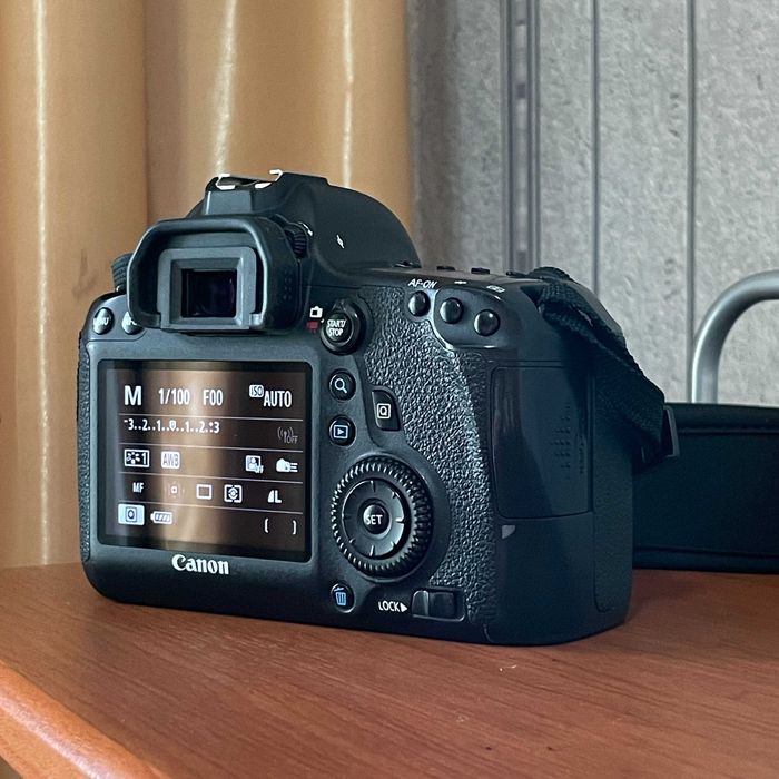 Фотоаппарат Canon EOS 6D (WG) Body