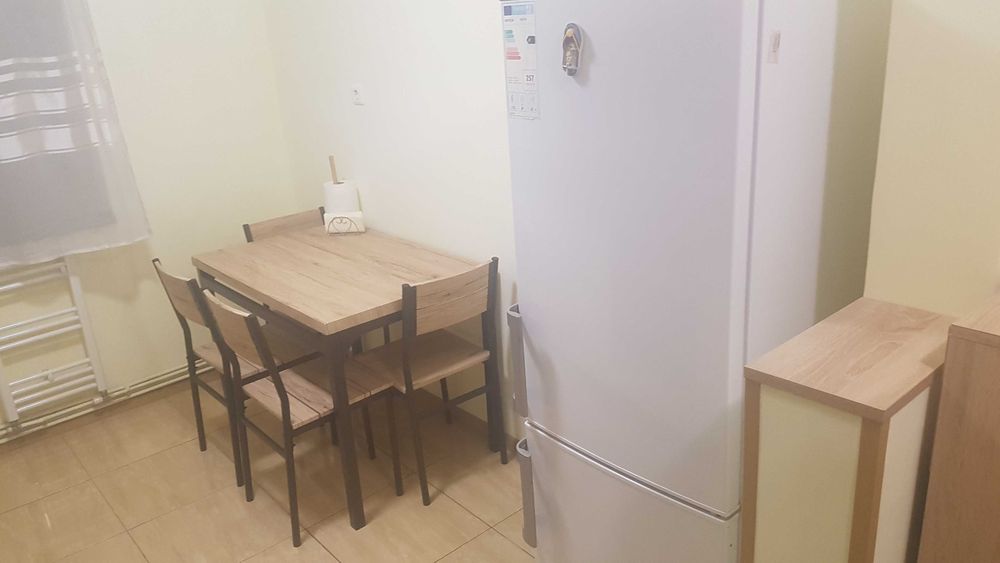 Vand apartament zona Piata Garii