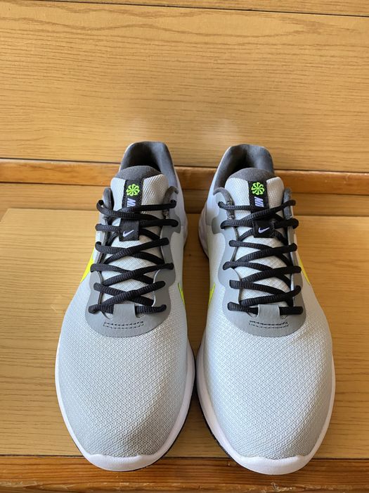 NIKE  REVOLUTION  6  номер  45,5