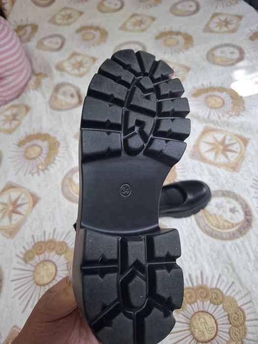 Туфли в школу для девочки