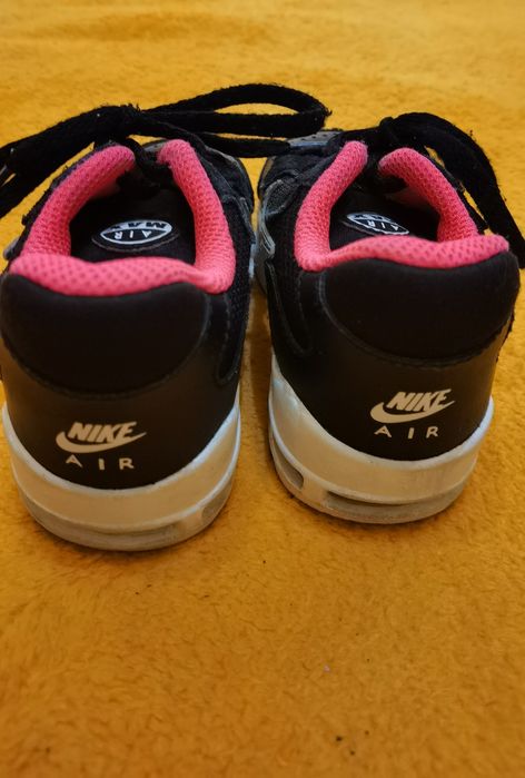 Маратонки Nike 25 номер