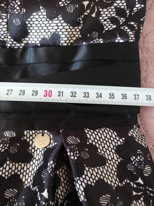 Rinascimento L размер нова рокля