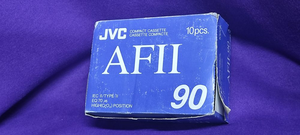 Аудиокассеты новые.