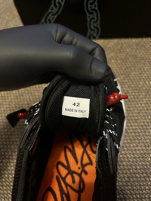 Versace Chain Reaction