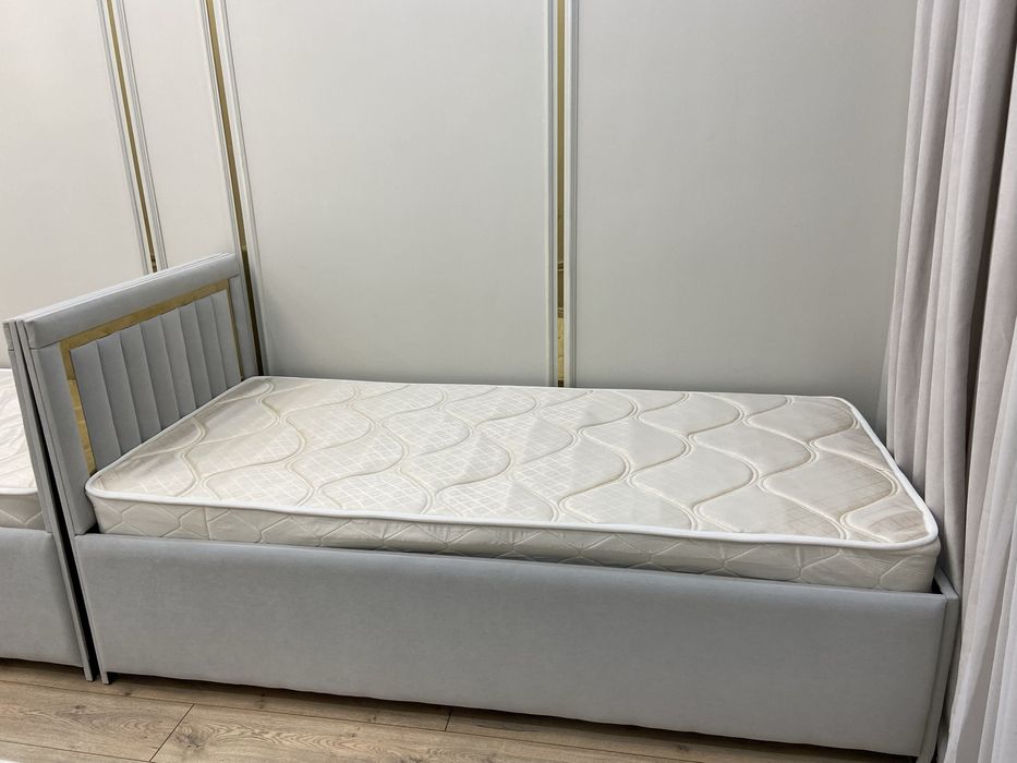 2 детские кровати с матрасом