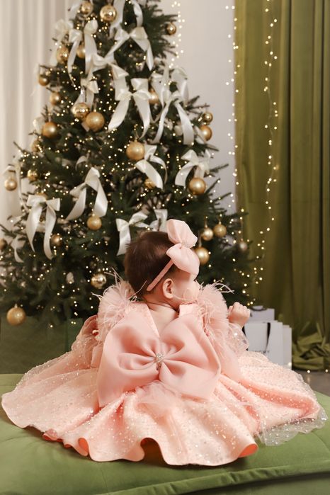 Шикарное платье на годик