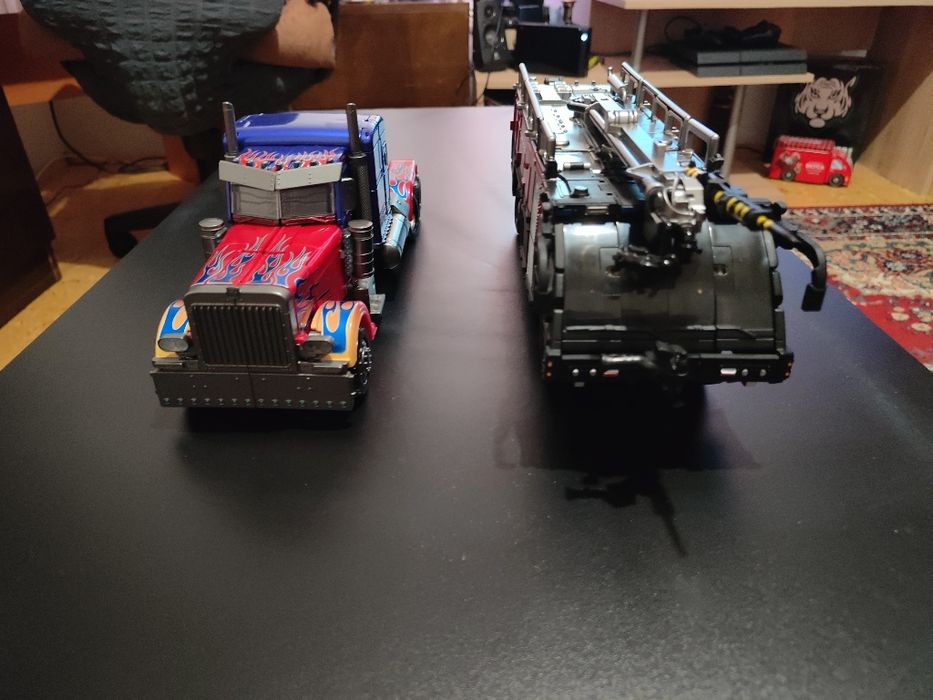 OV-01 BMB Оголемена Фигура на Sentinel Prime/Transformers