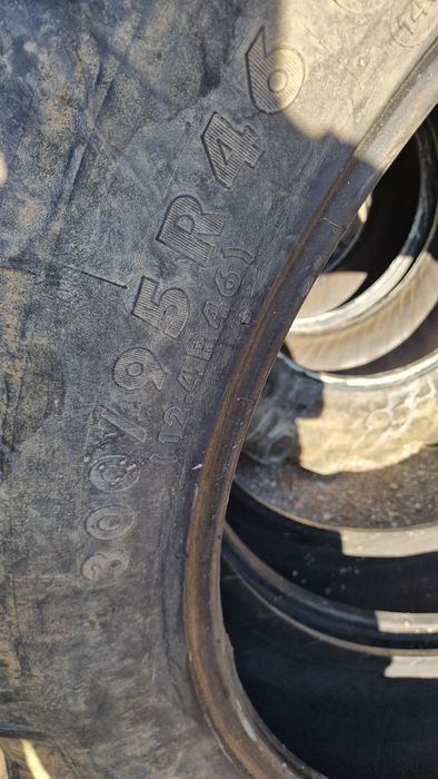 CAUCIUCURI agri 12.4R46 (300/95R46) marca Kleber