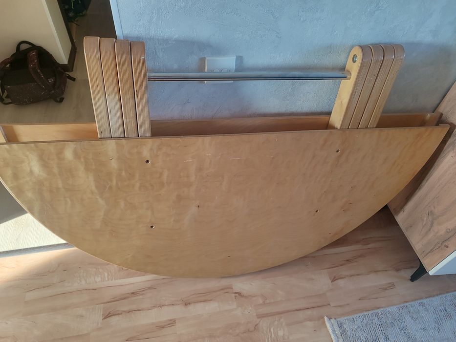 Стол круглый большой