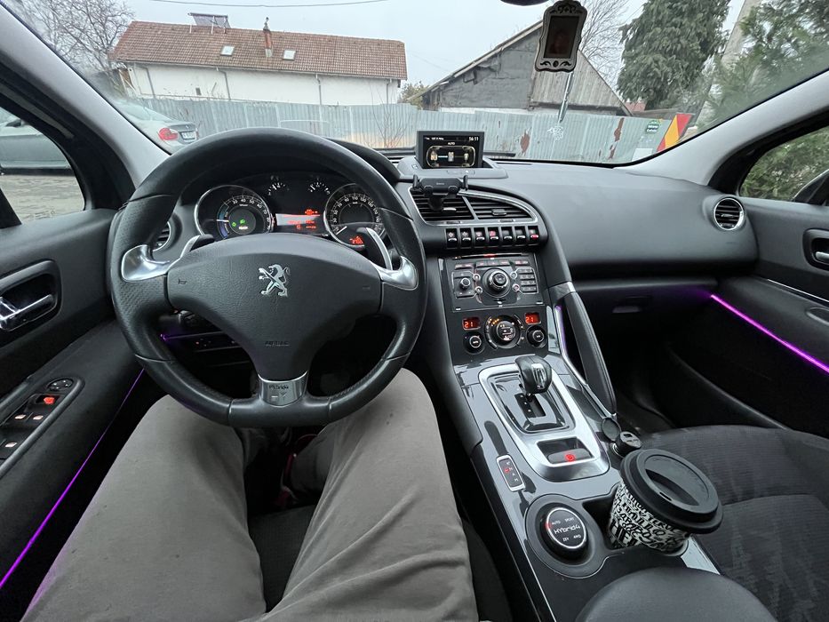 Peugeot 3008 Hybrid4 NEGOCIABIL, foarte bine intretinut!