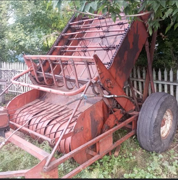 ПК-1,6 погрузчик кормов / сена