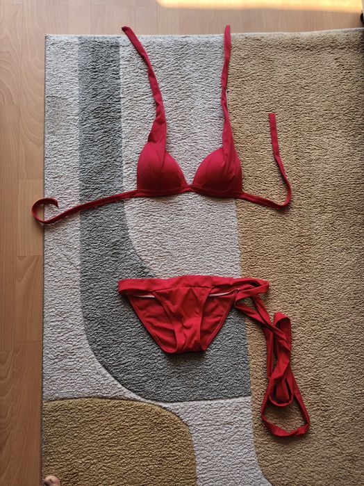 бански  Vian дамски черве +подарък др.бански,тениска /панталон/обувки