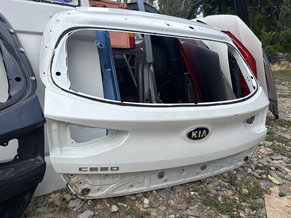 Капак/Багажник/Задна врата Kia Ceed