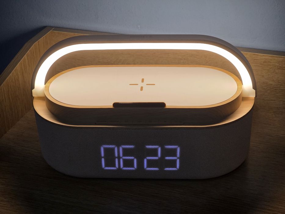 Ceas, încărcare wireless 15 w, lampa, boxa  4 în 1