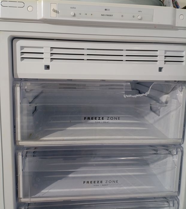 Холодильник/ морозильная камера 20000 тг