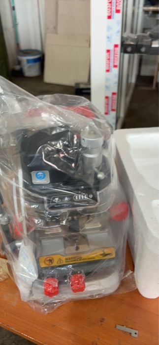 Dolphin 007 станок для нарезки ключей