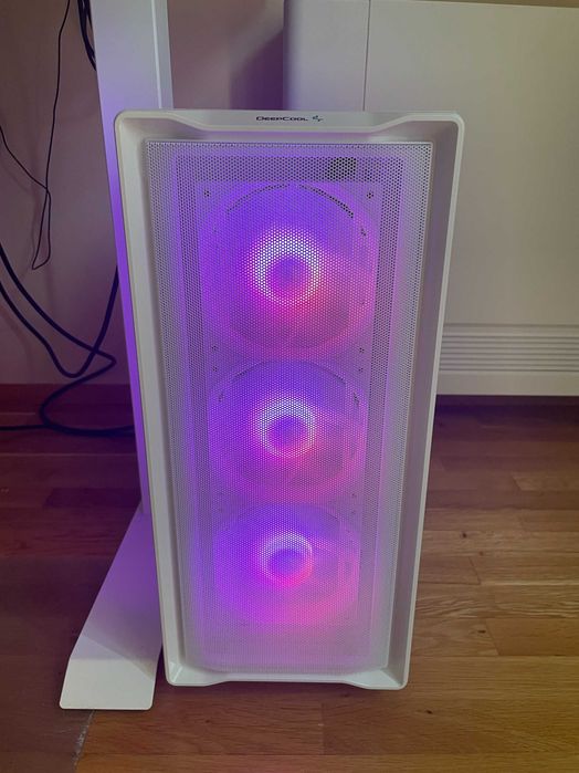 Геймърски Компютър RTX5060, Ryzen 7 7500X, 32GB DDR4, 1TB SSD, 36 Месеца Гаранция