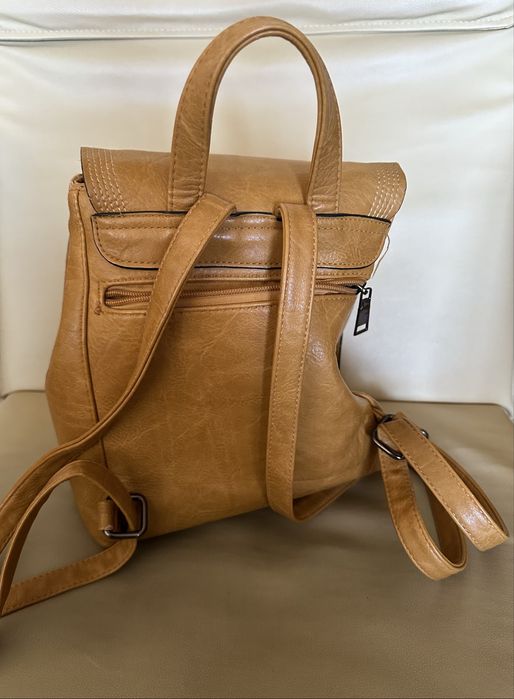 Дамска раница