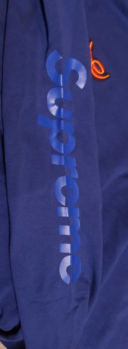 Supreme суичър с качулка