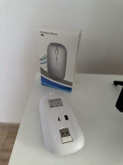 Mouse fara fir cu acumulator incorporat led