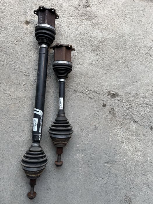 Предни полуоски за шкода