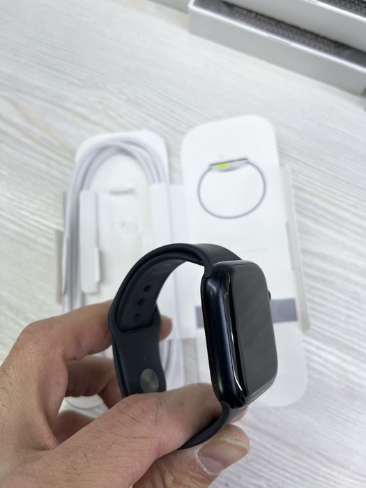 Apple watch 8 45mm razmer black