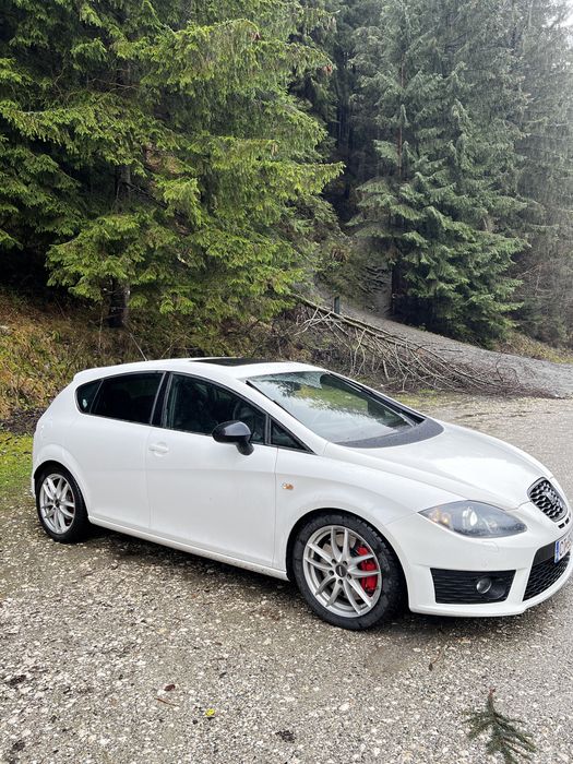 Seat Leon Cupra R - an 2011
