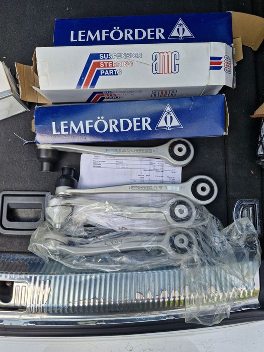 Носачи предни ауди а4 б8