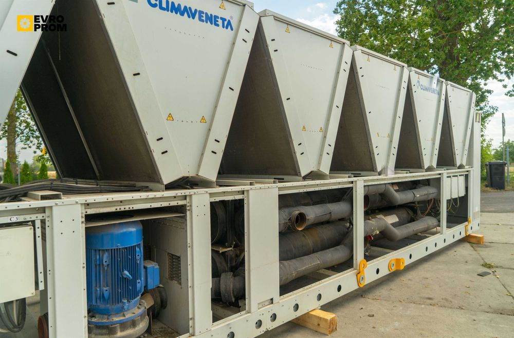 Чилър CLIMAVENETA NECS R B 3218 746 kW | Тестван | С гаранция