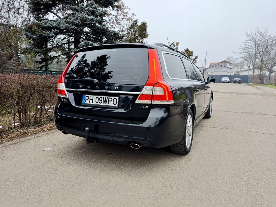 VOLVO V70 2015 — imagine 3