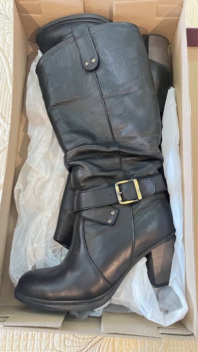 Cizme piele elegante de iarna