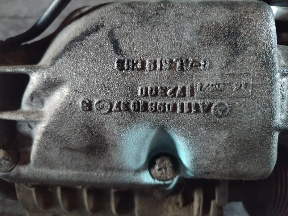 Двигатель на мерседес 111, компрессор,  объем 2.0