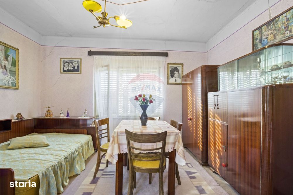 Casă de vanzare, pozitie excelenta, la intrare in Loc. Galsa