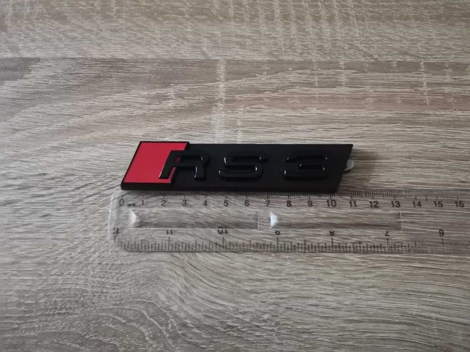 Предна решетка черна емблема Audi Ауди RS3