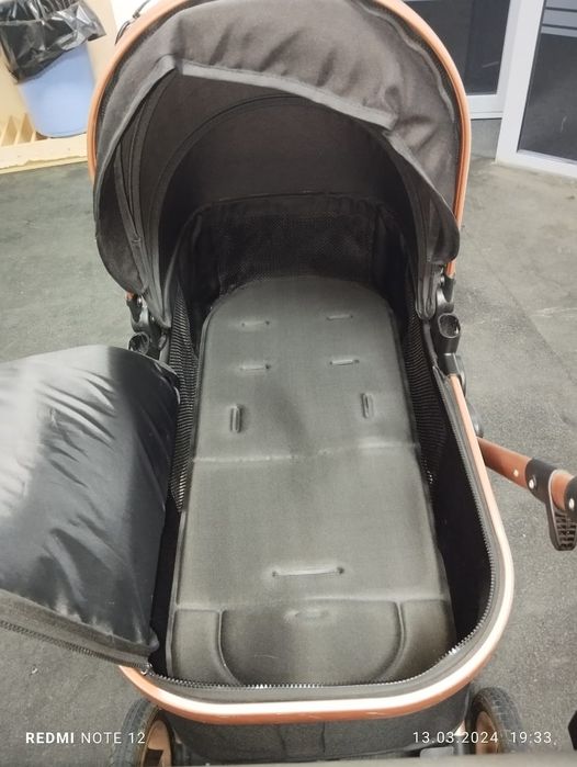 Коляска 2 в 1 для малышей до года