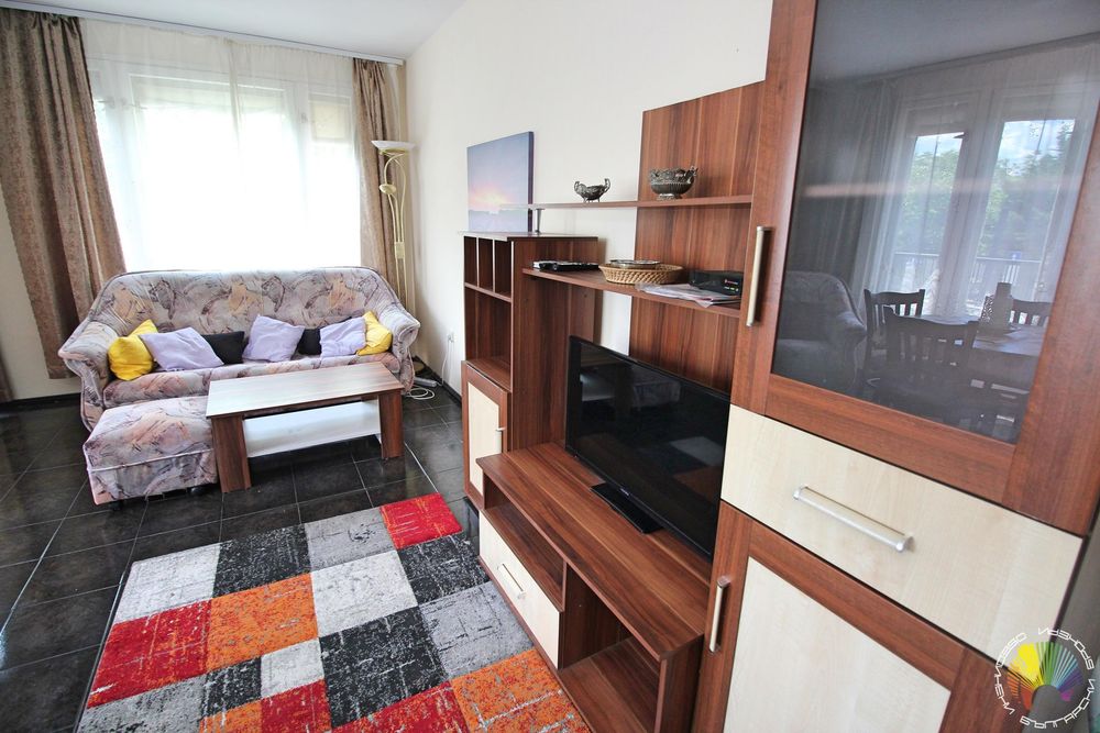 Дава се под наем Тристаен апартамент в Бургас, Център - 76 кв.м за 510 € - Снимка #7