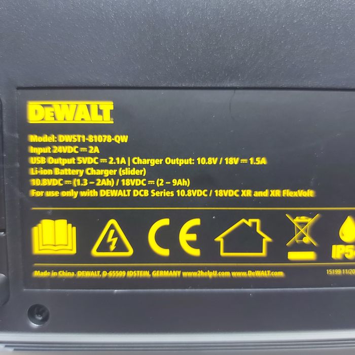 ПРОМОЦИЯ.Радио DeWalt DWST1-81078-QW